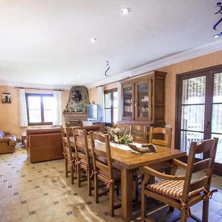 Villa Catalunya Casas Incredible Secluded Villa, Just 11km From Beach! La Selva del Camp